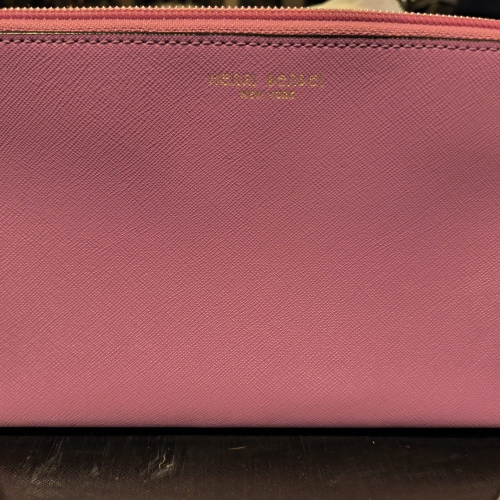 Henri Bendel Pink Cosmetic Bag Smooth Leather-Like Finish